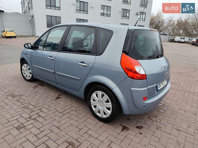 Минивэн Renault Scenic 2006 в Ровно
