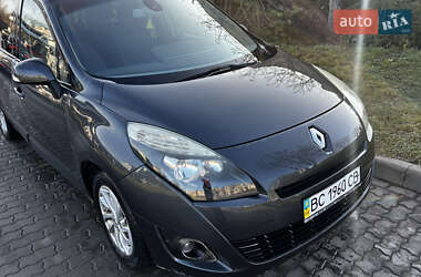Минивэн Renault Scenic 2010 в Львове