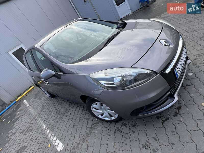 Минивэн Renault Scenic 2012 в Демидовке