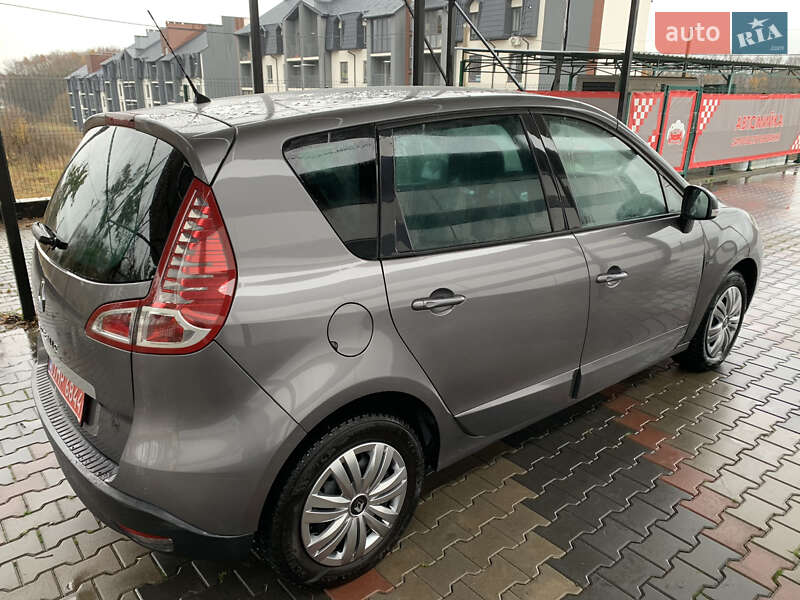 Минивэн Renault Scenic 2009 в Виннице