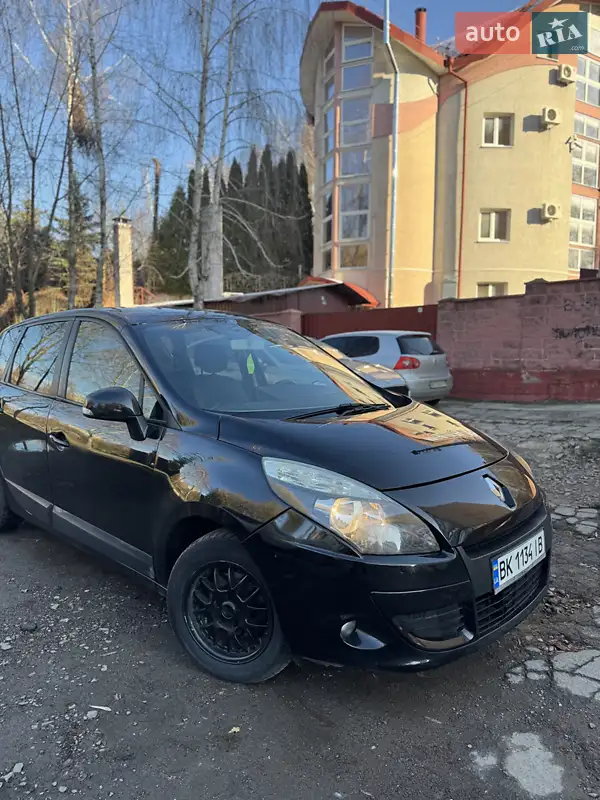 Renault Scenic 2011