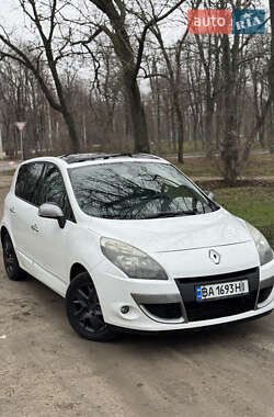 Минивэн Renault Scenic 2011 в Кропивницком
