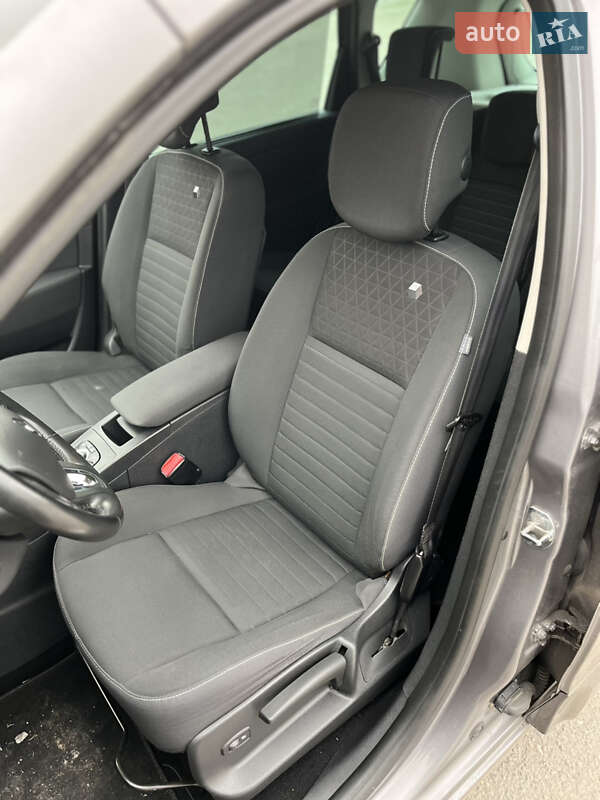 Минивэн Renault Scenic 2015 в Житомире