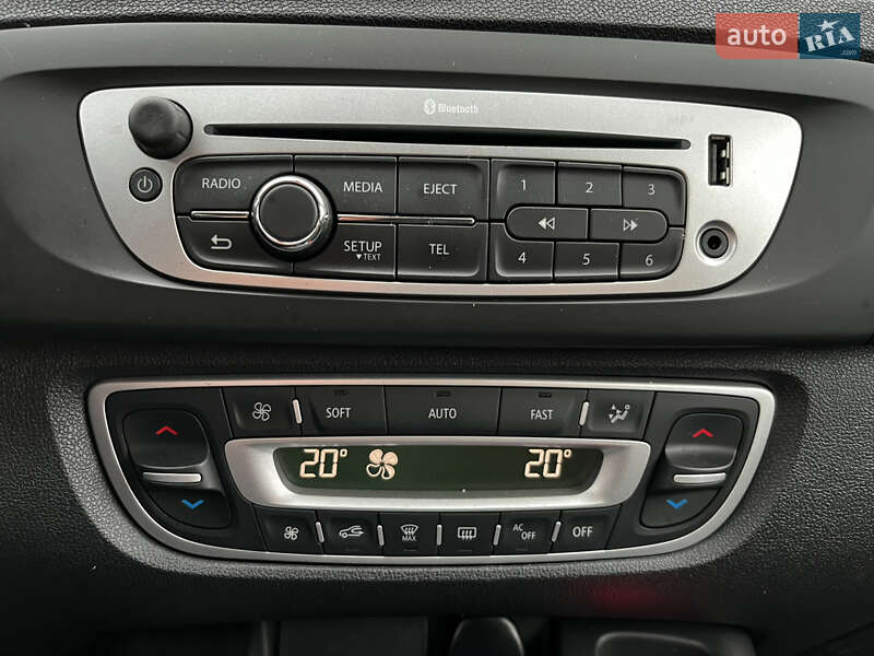 Минивэн Renault Scenic 2015 в Житомире