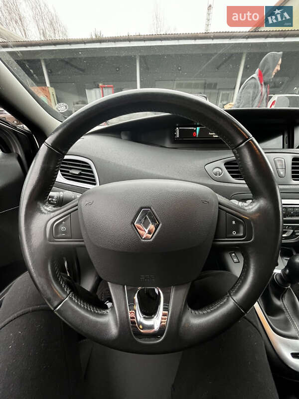 Минивэн Renault Scenic 2015 в Житомире