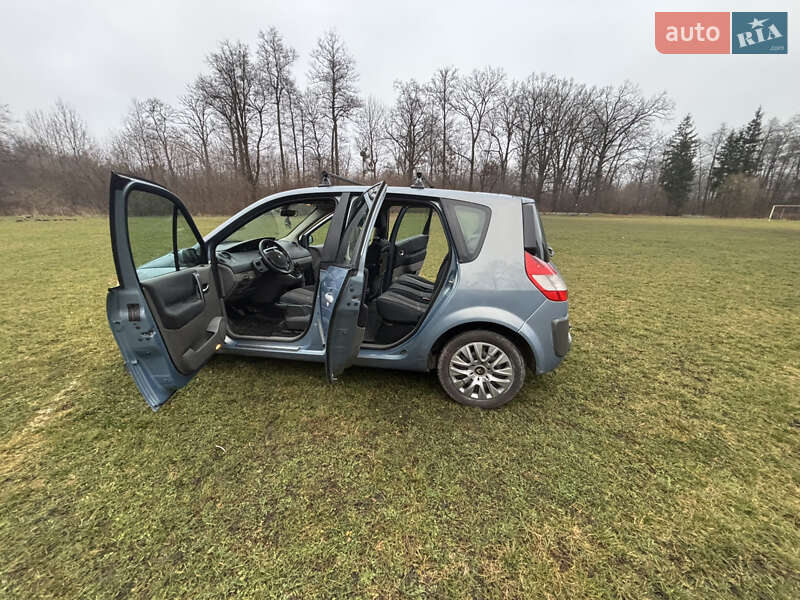 Мінівен Renault Scenic 2005 в Житомирі