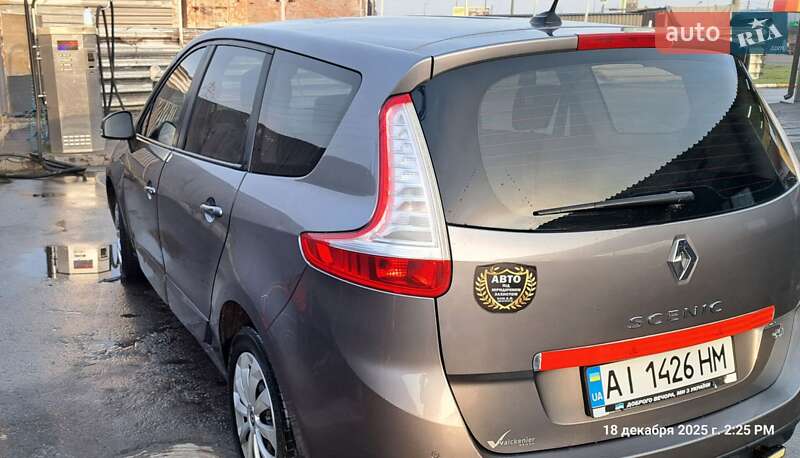 Минивэн Renault Scenic 2014 в Ирпене