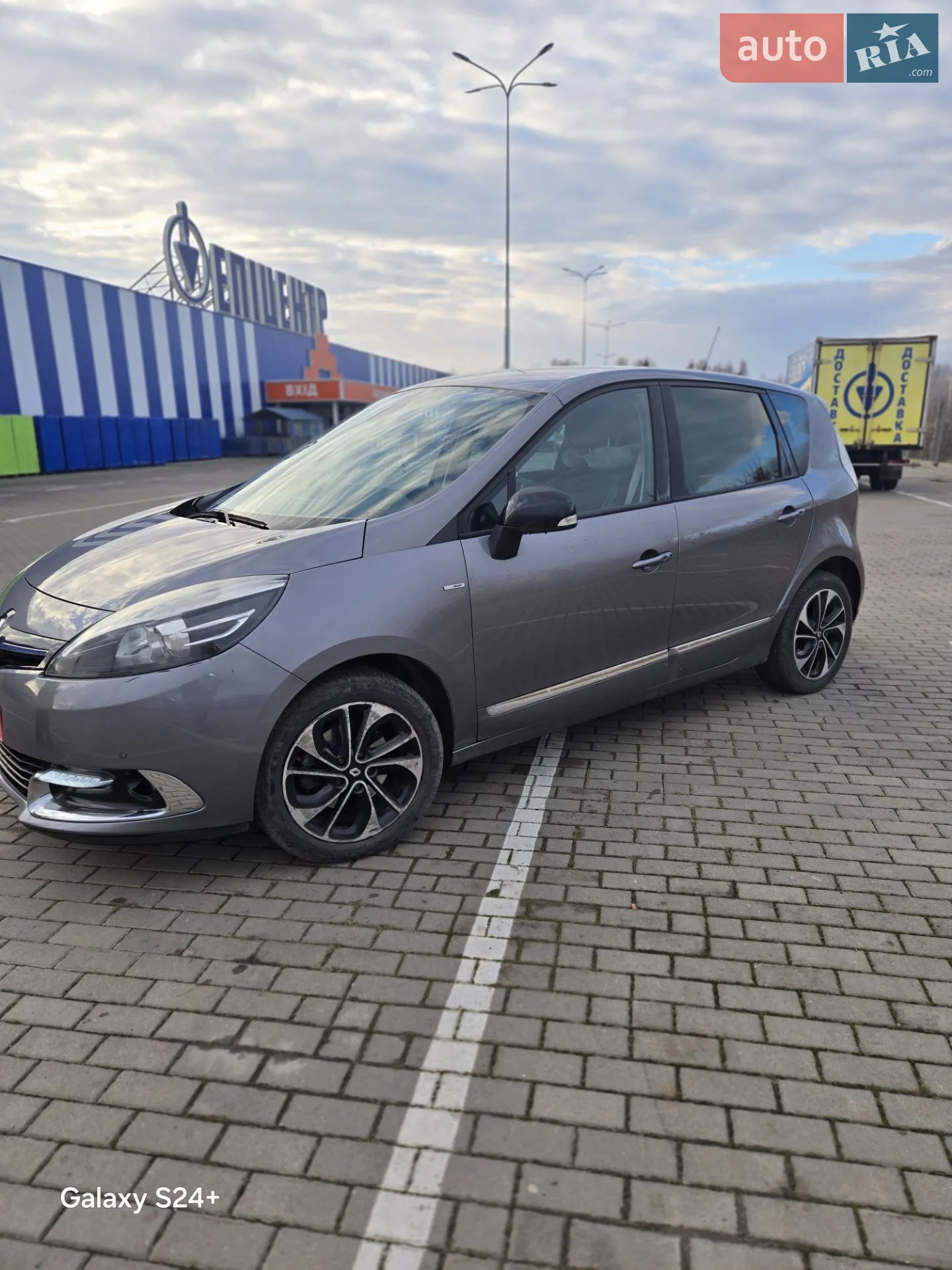 2014 Renault Scenic - мініатюра 13