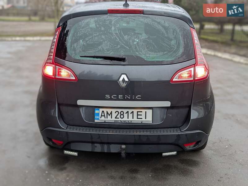 Минивэн Renault Scenic 2009 в Славуте