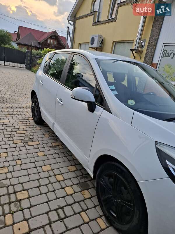 Минивэн Renault Scenic 2013 в Ужгороде фото 9 Минивэн Renault Scenic 2013 в Ужгороде