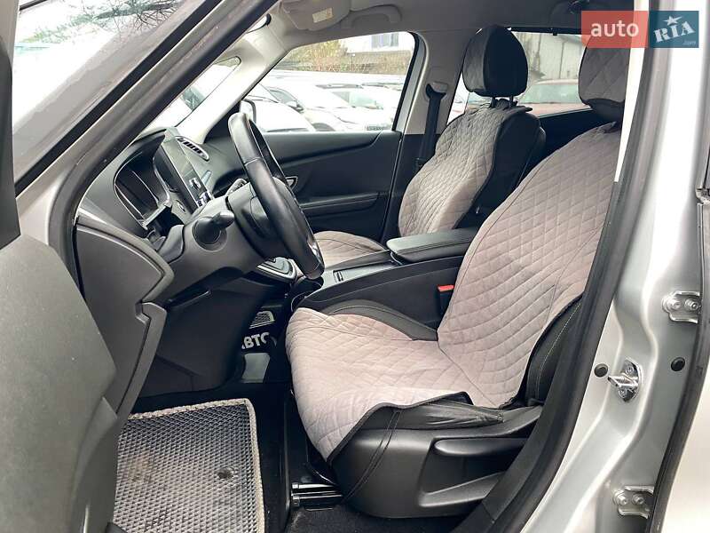 Мінівен Renault Scenic 2017 в Києві