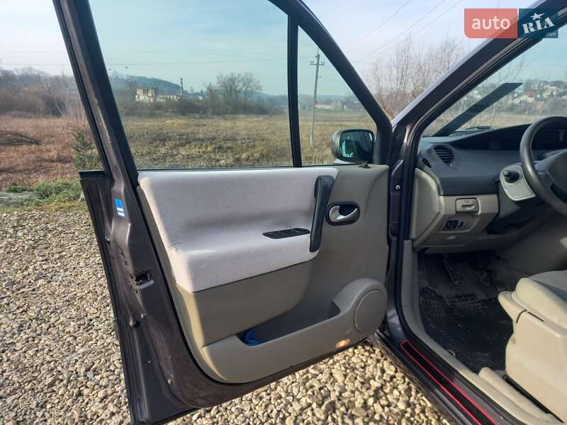 Мінівен Renault Scenic 2005 в Тернополі