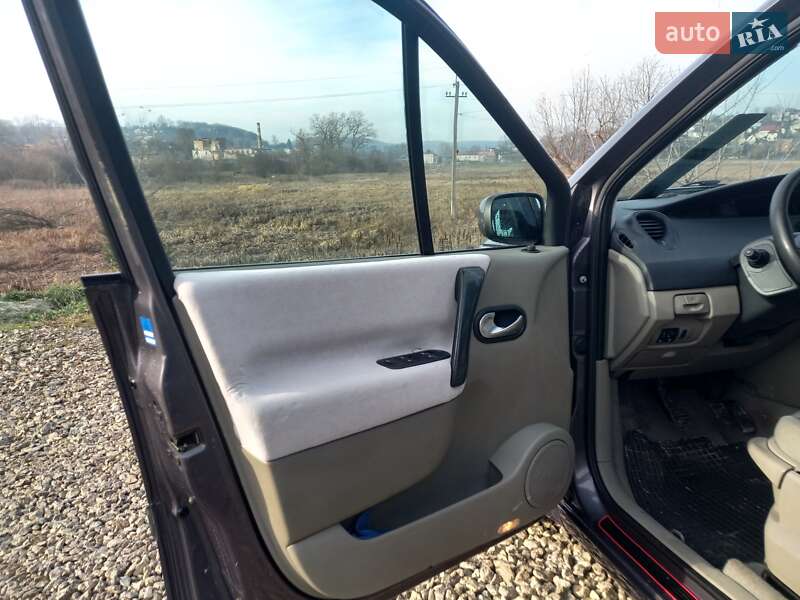 Мінівен Renault Scenic 2005 в Тернополі