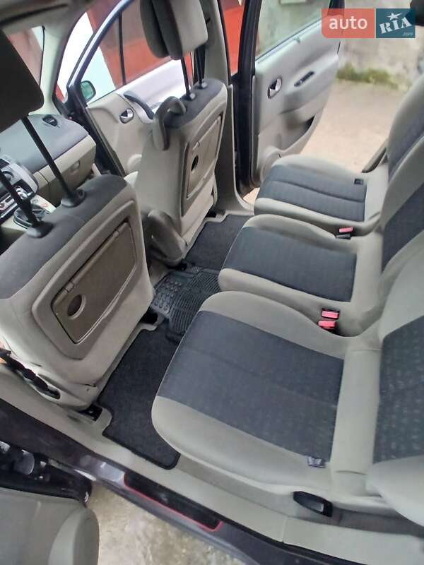Мінівен Renault Scenic 2005 в Тернополі