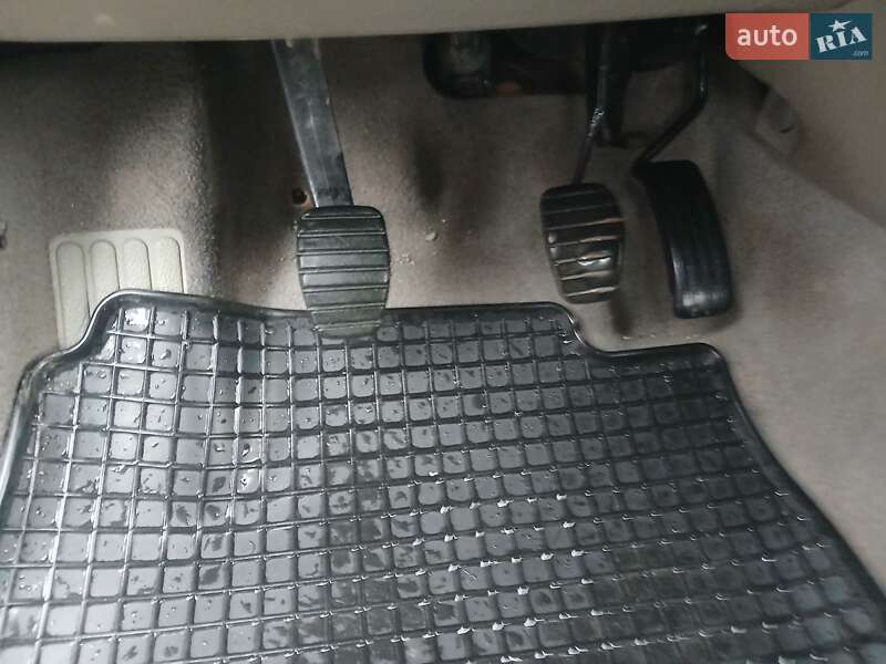 Мінівен Renault Scenic 2005 в Тернополі