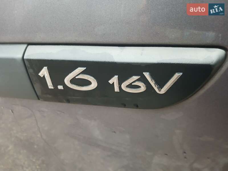Мінівен Renault Scenic 2005 в Тернополі