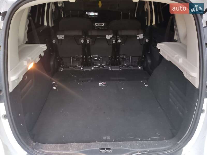 Минивэн Renault Scenic 2012 в Сумах