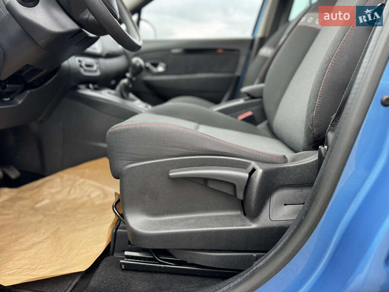 Мінівен Renault Scenic 2012 в Києві