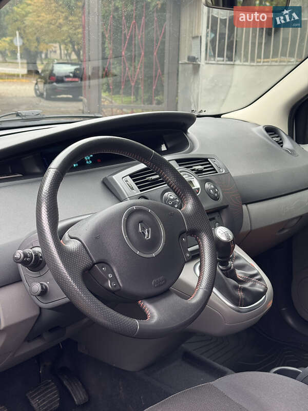 Минивэн Renault Scenic 2008 в Луцке