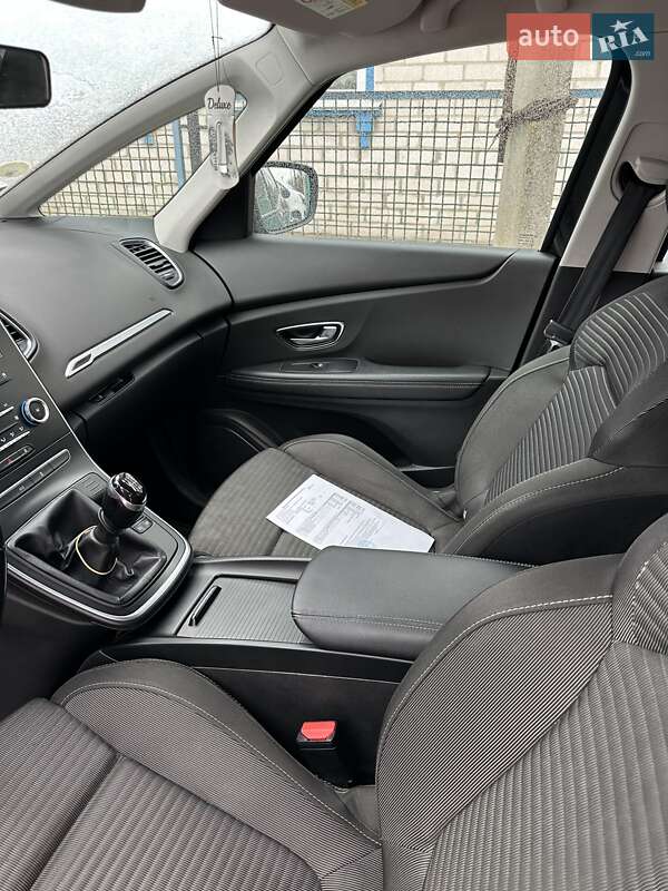 Мінівен Renault Scenic 2017 в Корюківці