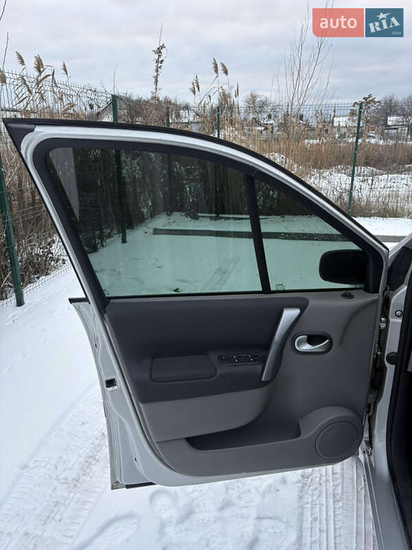 Минивэн Renault Scenic 2008 в Днепре