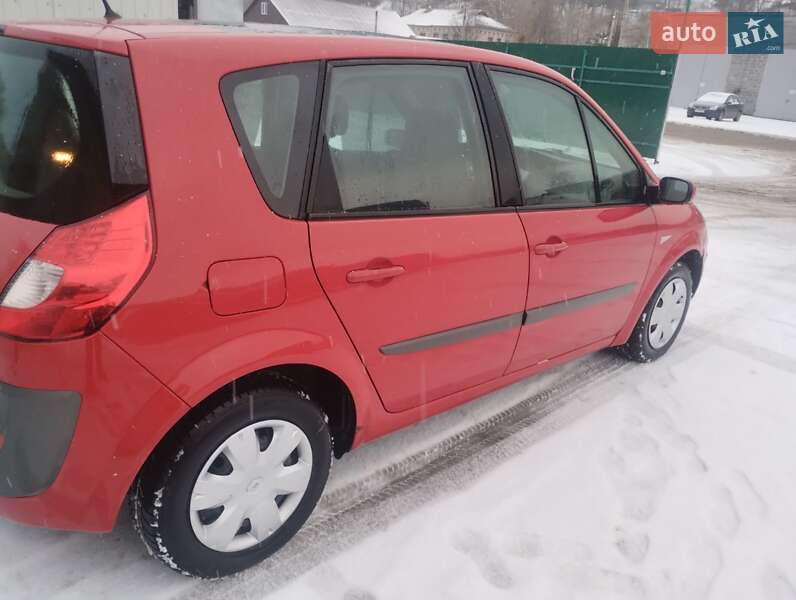Минивэн Renault Scenic 2007 в Каневе