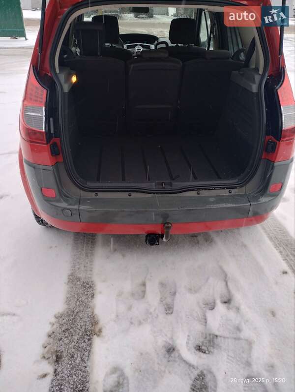 Минивэн Renault Scenic 2007 в Каневе