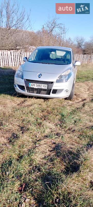 Renault Scenic 2011