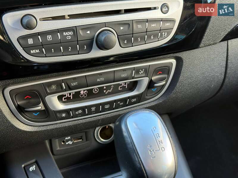 Минивэн Renault Scenic 2011 в Кропивницком