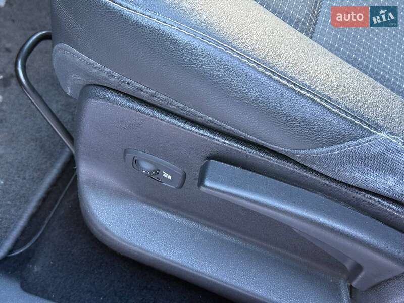 Минивэн Renault Scenic 2011 в Кропивницком