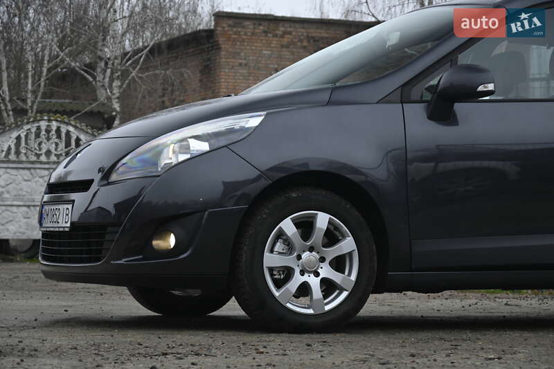 Мінівен Renault Scenic 2009 в Бердичеві