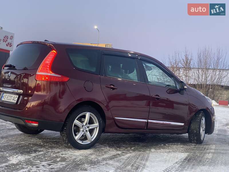 Мінівен Renault Scenic 2012 в Кривому Розі