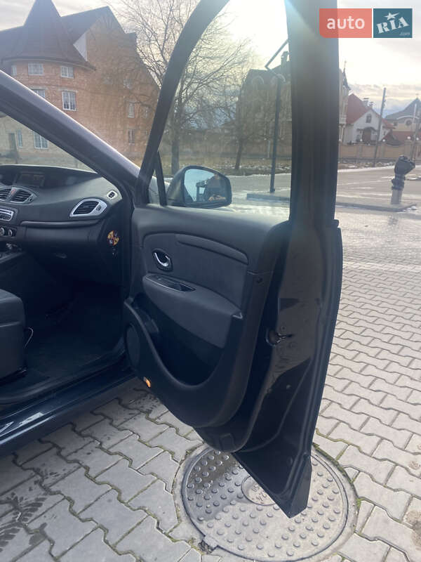Мінівен Renault Scenic 2010 в Чернівцях