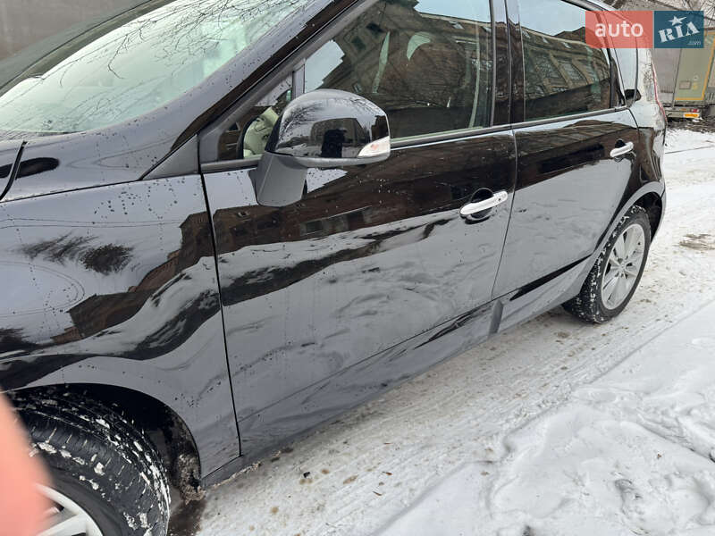 Минивэн Renault Scenic 2011 в Луцке