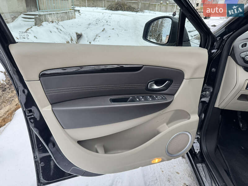 Минивэн Renault Scenic 2011 в Луцке