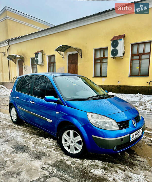 Минивэн Renault Scenic 2005 в Краснограде