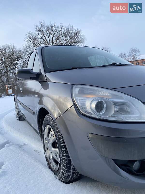 Минивэн Renault Scenic 2008 в Полтаве