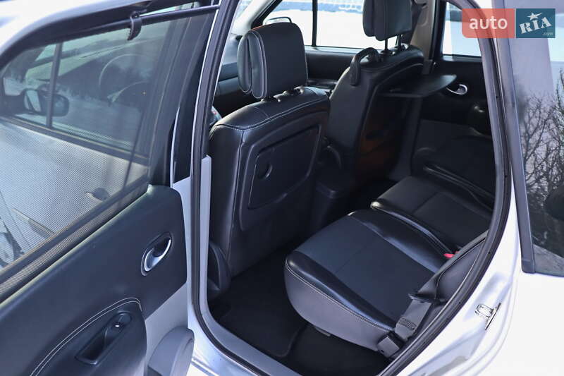 Минивэн Renault Scenic 2005 в Кременчуге фото 22 Минивэн Renault Scenic 2005 в Кременчуге