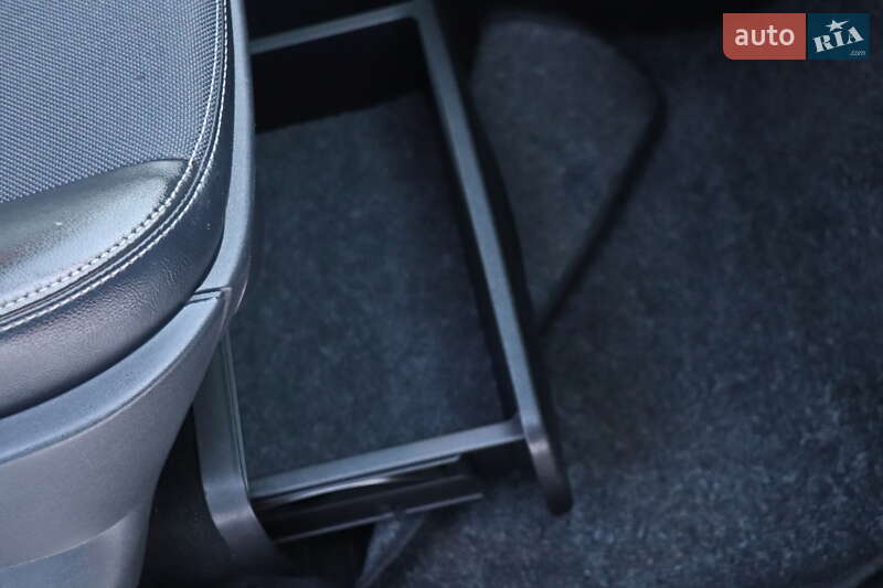 Минивэн Renault Scenic 2005 в Кременчуге фото 28 Минивэн Renault Scenic 2005 в Кременчуге