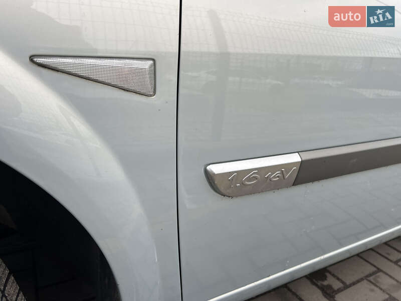 Мінівен Renault Scenic 2005 в Миколаєві