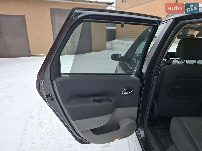 Минивэн Renault Scenic 2007 в Барышевке фото 23 Минивэн Renault Scenic 2007 в Барышевке