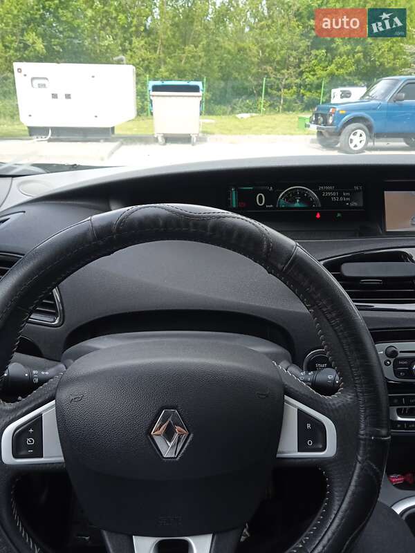 Минивэн Renault Scenic 2012 в Чорткове