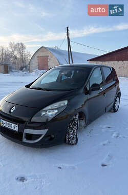Мінівен Renault Scenic 2011 в Шостці