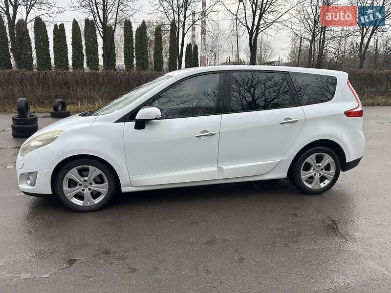 Минивэн Renault Scenic 2010 в Луцке