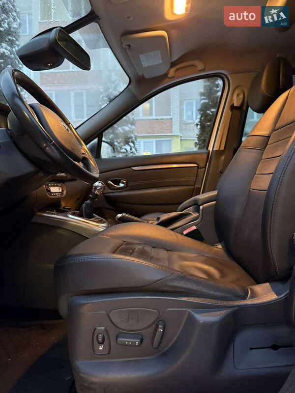 Минивэн Renault Scenic 2013 в Луцке