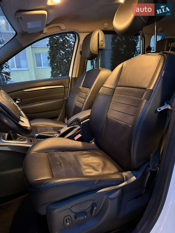Минивэн Renault Scenic 2013 в Луцке