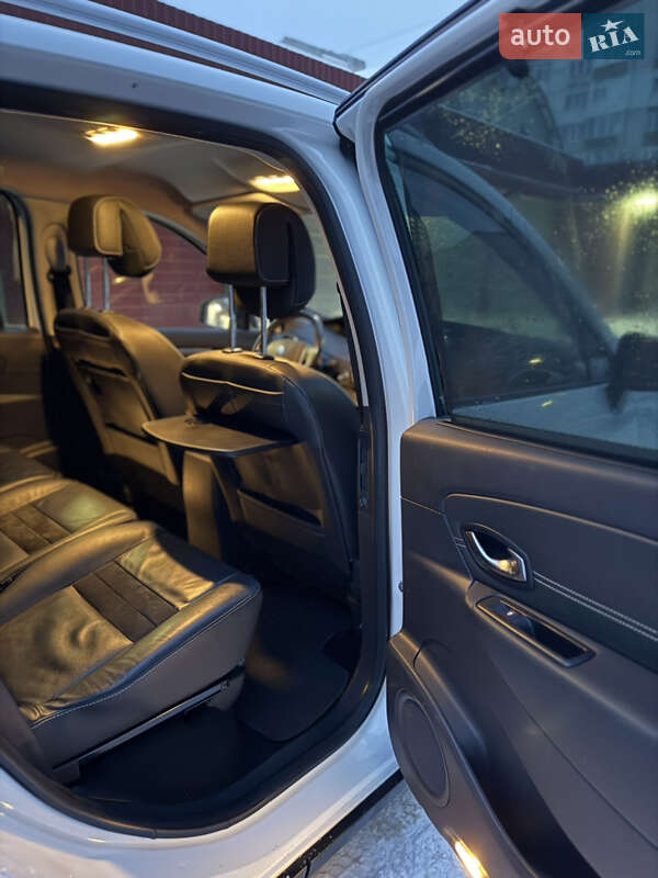 Минивэн Renault Scenic 2013 в Луцке