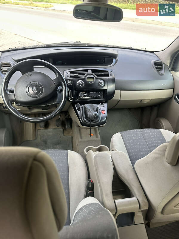Минивэн Renault Scenic 2004 в Львове