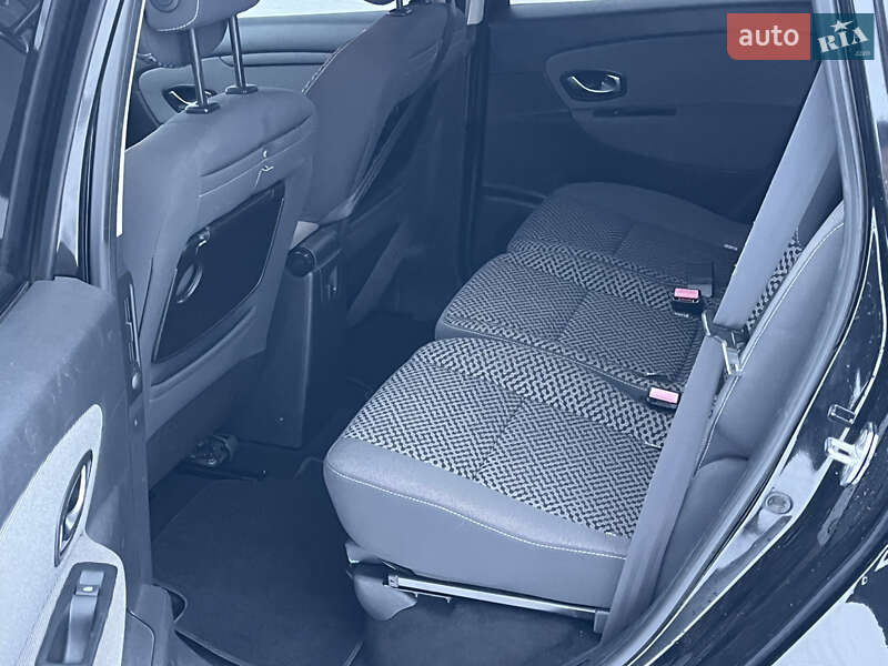 Минивэн Renault Scenic 2011 в Черкассах