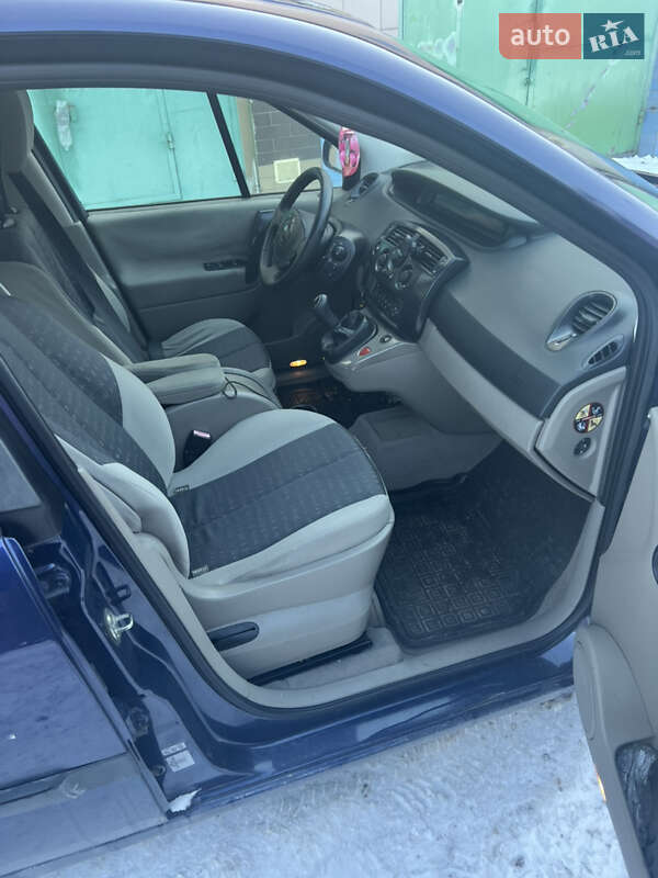 Минивэн Renault Scenic 2004 в Киеве фото 8 Минивэн Renault Scenic 2004 в Киеве